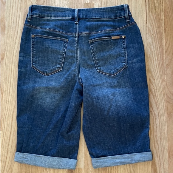 Chico's Dark Blue Denim Bermuda Shorts So Slimming Girlfriend Short - Picture 5 of 6